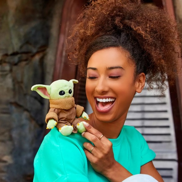 NWT DISNEY Parks Star Wars Grogu Magnetic Shoulder Plush - Picture 4 of 9
